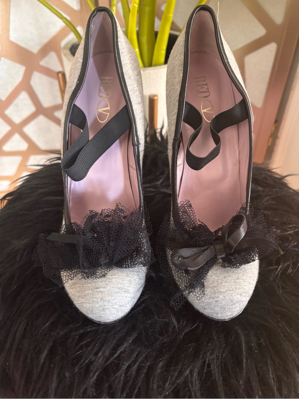 RED Valentino Gray Jersey Lace Bow Pumps Heels Size 41 Made in Italy